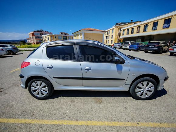 Değişensiz Peugeot 206