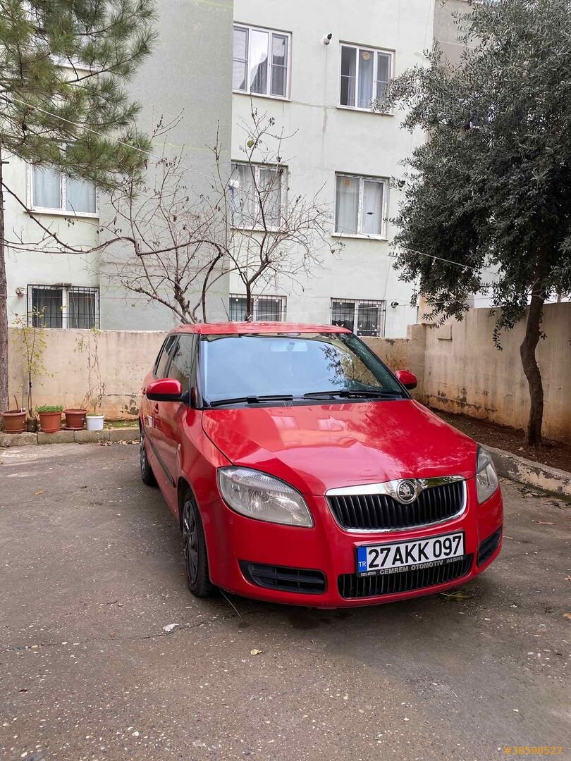Sahibinden Skoda Fabia 1.2 Classic 2008 Model Muğla 312.000 km Kırmızı 6