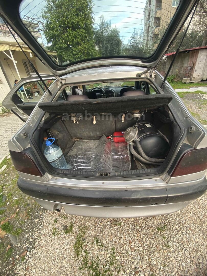 Sahibinden Citroen Xsara 1.6 SX 2000 Model Osmaniye 324.000 km Gri 4