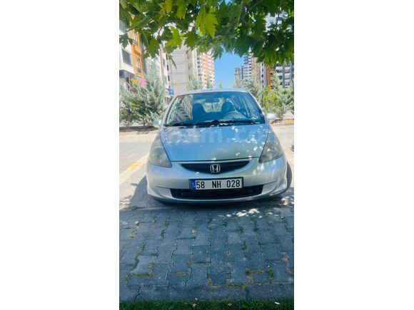 Sahibinden Honda Jazz 1.4 LS Sport 2007 Model  230.000 km Gri (Gümüş)