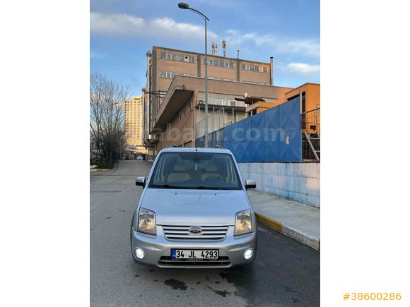 Sahibinden Düşük KM Tourneo Connect SİLVER
