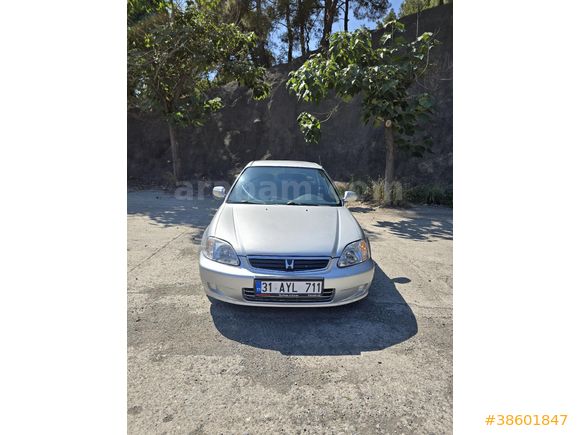 Sahibinden Honda Civic 1.4 S 2000 Model  298.000 km Gri (Gümüş)