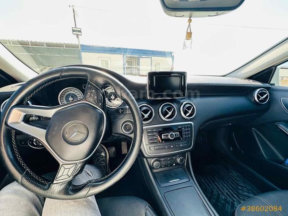 Sahibinden Mercedes - Benz A 180 CDI BlueEFFICIENCY Urban 2014 Model  217.000 km Beyaz