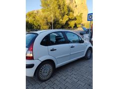 Sahibinden Citroen C3 1.4 HDi X Furio 2007 Model  300.000 km Bej