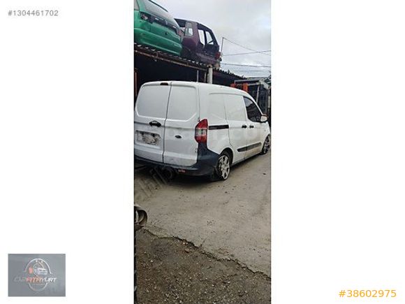 HASARLI FORD COURİER 2015 MODEL