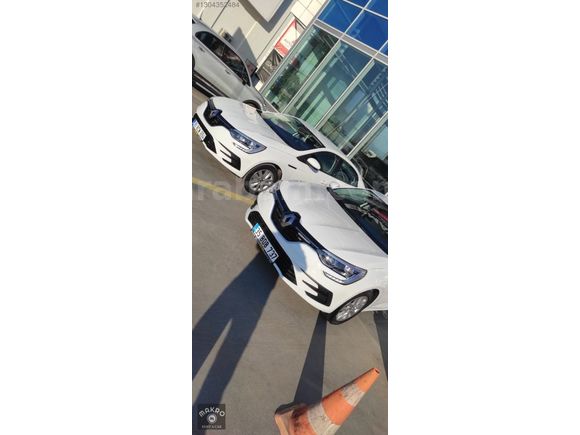 Makro Rent A Car dan Otomatik Megane