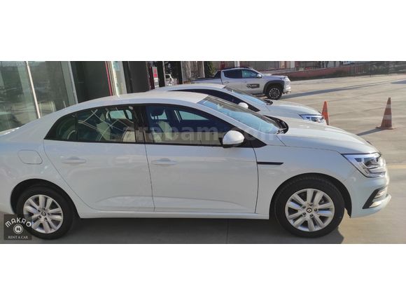 Makro Rent A Car dan Otomatik Megane