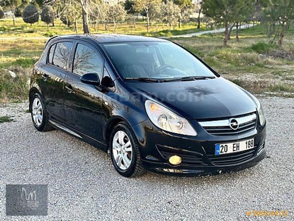 BAKÜ MOTORS'DAN FIRSAT ARACI OPEL CORSA 1.4 OTOMATİK ENJOY...