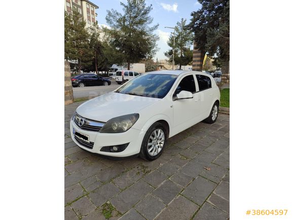 2012 ASTRA H HATASIZ BOYASIZ TERTEMİZ AİLE ARACI