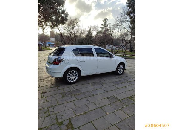 2012 ASTRA H HATASIZ BOYASIZ TERTEMİZ AİLE ARACI