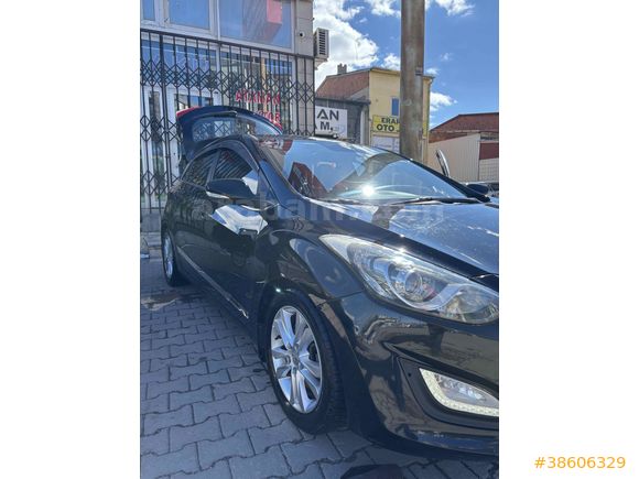 Sahibinden Hyundai i30 1.6 CRDi Style 2013 Model 