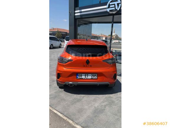 Sahibinden Renault Clio 1.0 TCe Techno Esprit Alpine 2024 Model 