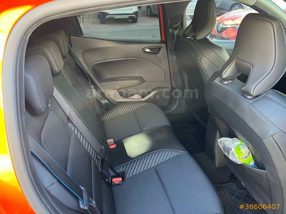 Sahibinden Renault Clio 1.0 TCe Techno Esprit Alpine 2024 Model 