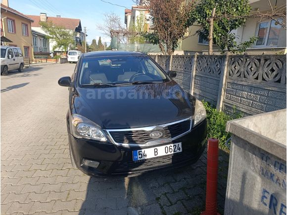 Sahibinden Kia Ceed 1.6 CRDi Motion 2011 Model Sakarya