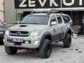ZEVK OTO GALERİDEN TOYATA HİLUX 4X4