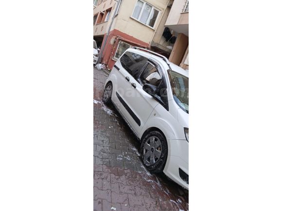Sahibinden Ford Tourneo Courier 1.5 TDCi Trend 2014 Model
