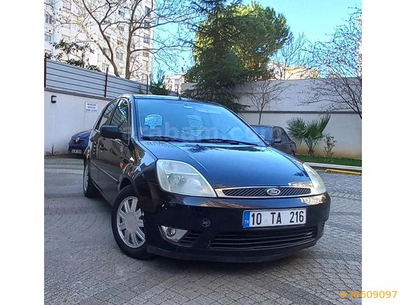 Sahibinden Ford Fiesta 1.4 Ghia 2003 Model İstanbul