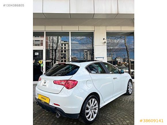 EMRGROUP'DAN ALFA ROMEO/CAM TAVAN/KIRMIZI DERİ KOLTUK/TERTEMİZ