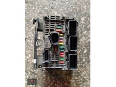 CİTROEN C4 SİGORTA KUTUSU L06 SIEMENS