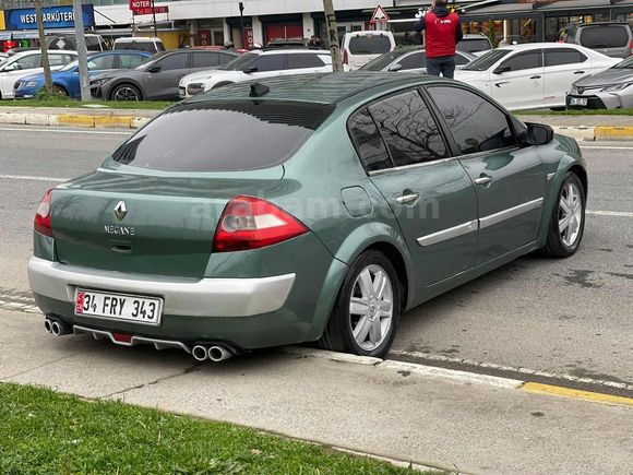 *200 PEŞİNLE TAKSİTLİ* RENAULT MEGANE 16 VALF EN DOLUSU