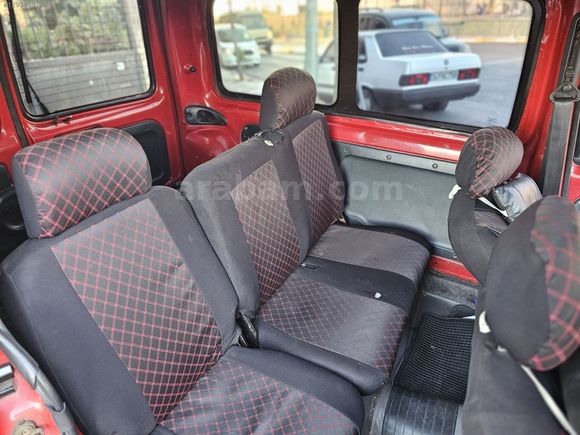 **70 PEŞİNLE TAKSİTLİ** RENAULT KANGO KALEM GİBİ DÜZGÜN