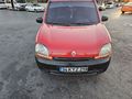 **70 PEŞİNLE TAKSİTLİ** RENAULT KANGO KALEM GİBİ DÜZGÜN