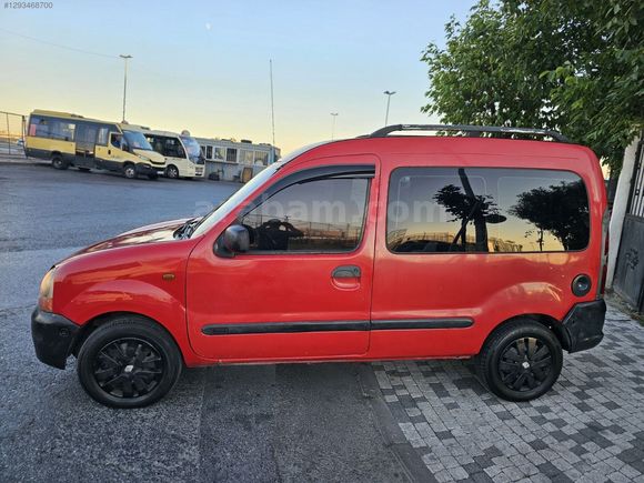 **70 PEŞİNLE TAKSİTLİ** RENAULT KANGO KALEM GİBİ DÜZGÜN