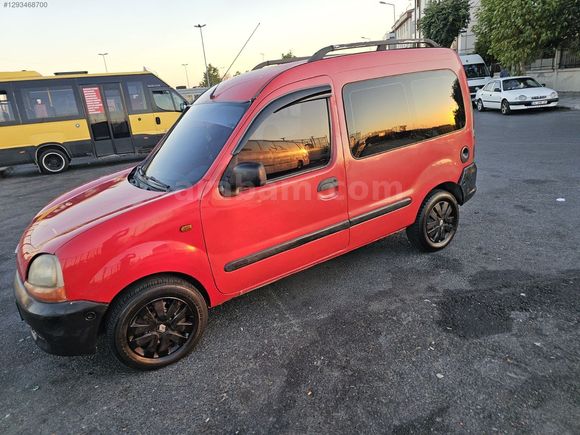 **70 PEŞİNLE TAKSİTLİ** RENAULT KANGO KALEM GİBİ DÜZGÜN