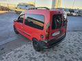 **70 PEŞİNLE TAKSİTLİ** RENAULT KANGO KALEM GİBİ DÜZGÜN
