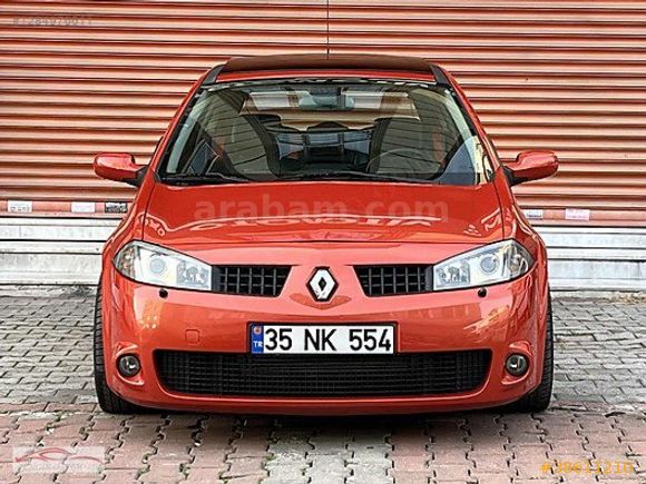 ZENGİN OTOMOTİV DEN HATASIZ BOYASIZ MEGANE 2 RS