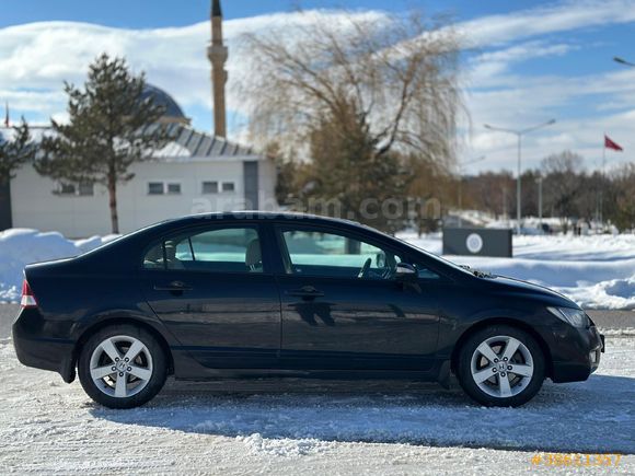 Sahibinden Honda Civic 1.6i VTEC Premium 2007 Model