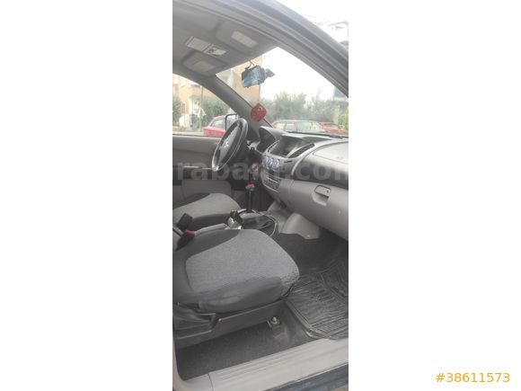 Sahibinden Mitsubishi L 200 4x4 Intense 2007 Model  376.000 km Gri (titanyum)