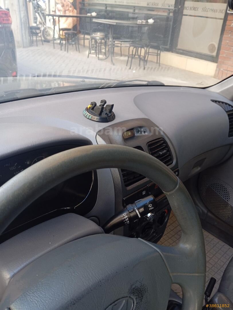 Sahibinden Hyundai Accent 1.5 CRDi Admire 2005 Model Eskişehir 249.000 km Lacivert 7