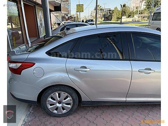ERZİN AUTO'DAN 2014 MODEL FORD FOCUS BAKIMLI MASRAFSIZ TEMİZ
