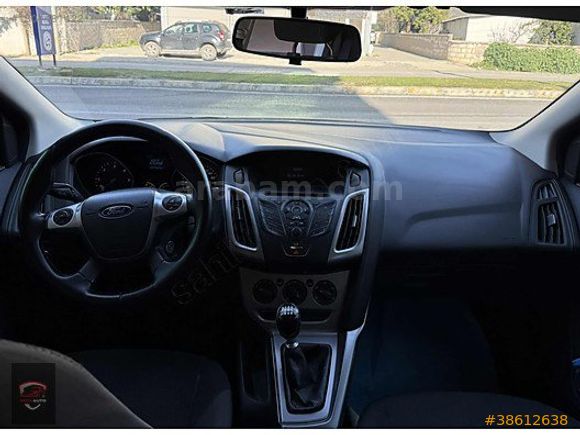 ERZİN AUTO'DAN 2014 MODEL FORD FOCUS BAKIMLI MASRAFSIZ TEMİZ