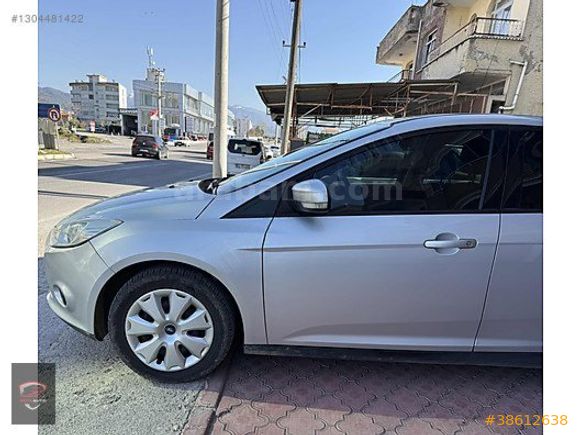 ERZİN AUTO'DAN 2014 MODEL FORD FOCUS BAKIMLI MASRAFSIZ TEMİZ