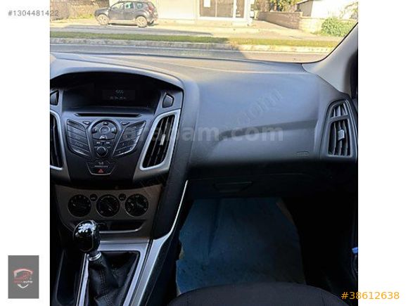 ERZİN AUTO'DAN 2014 MODEL FORD FOCUS BAKIMLI MASRAFSIZ TEMİZ
