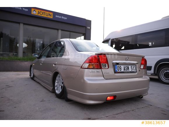 Sahibinden Honda Civic 1.6i VTEC ES 2005 Model