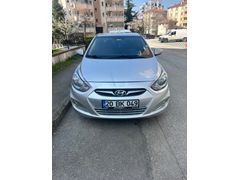 Sahibinden Hyundai Accent Blue 1.6 CRDI Mode Plus 2014 Model 