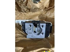 Jeep Renegade Arka Sağ Kapı Kilit 52104486