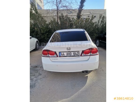 Sahibinden Honda Civic 1.6i VTEC Premium 2011 Model