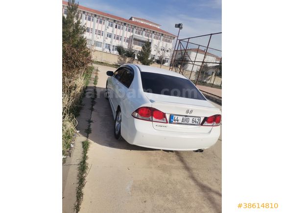 Sahibinden Honda Civic 1.6i VTEC Premium 2011 Model