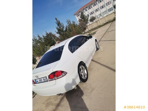 Sahibinden Honda Civic 1.6i VTEC Premium 2011 Model