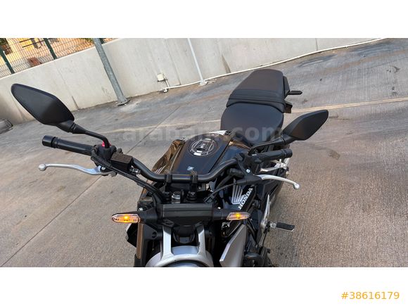 Tertemiz Honda CB 250 R 