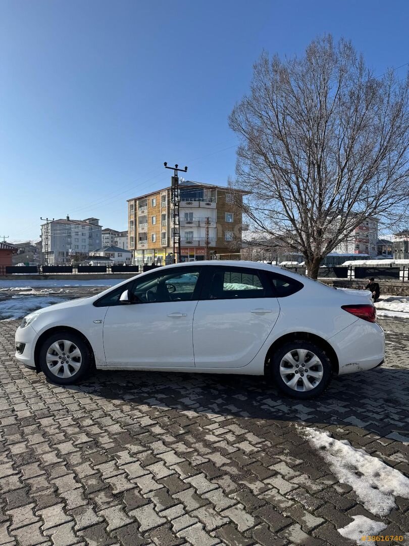 Sahibinden Opel Astra 1.6 Edition Plus 2018 Model Ağrı 93.000 km Beyaz 4