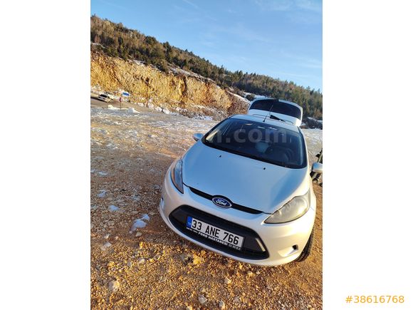boyasız degişensiz tremersiz Ford Fiesta trend 2012model