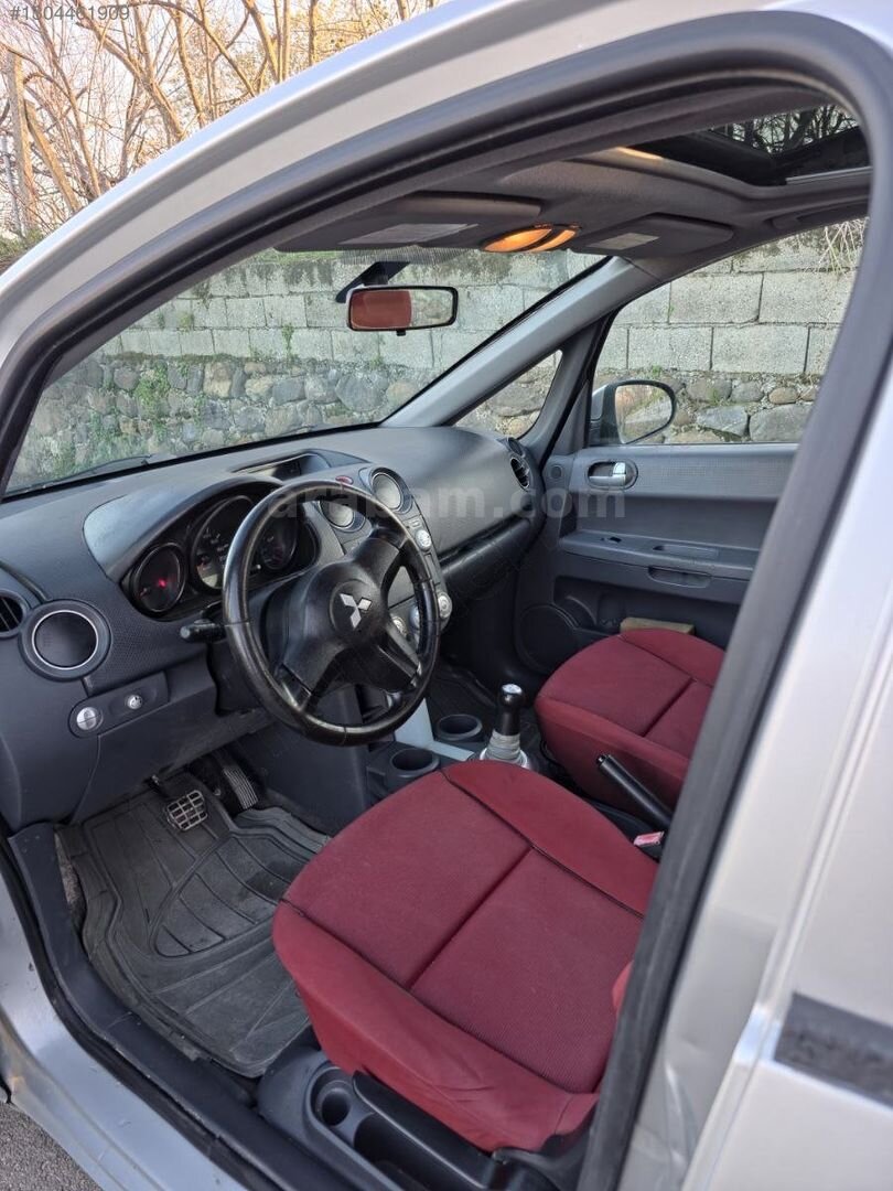 Galeriden Mitsubishi Colt 1.3 Instyle 2005 Model Hatay 257.000 km Gri 5