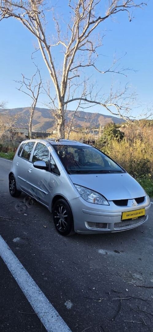 Galeriden Mitsubishi Colt 1.3 Instyle 2005 Model Hatay 257.000 km Gri 3