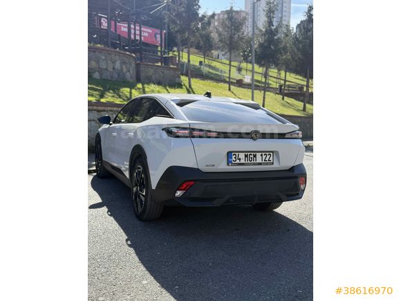 Sahibinden Peugeot 408 1.2 PureTech Allure 2024 Model  9.120 km Beyaz