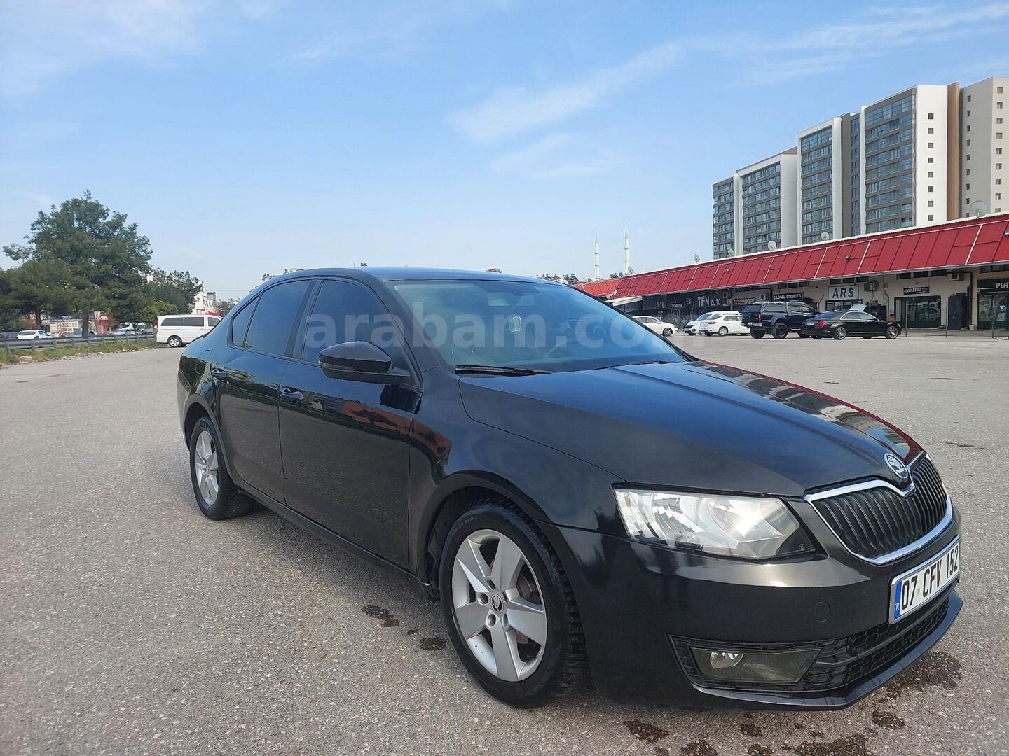 Galeriden Skoda Octavia 1.6 TDI Ambiente 2014 Model Antalya 398.000 km Siyah 1